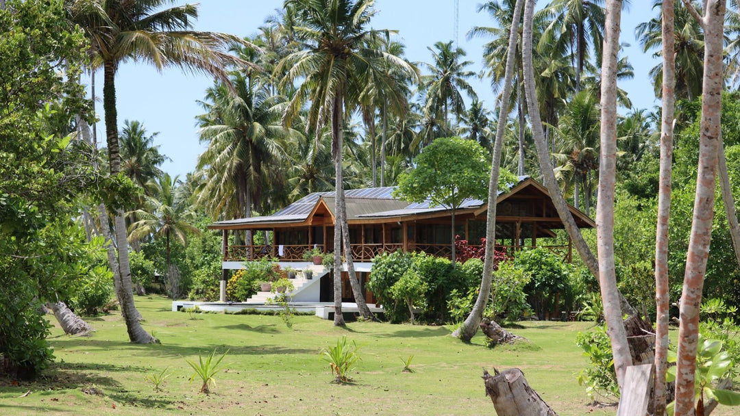Family Friendly Surf Resorts - Gowings Pacific Trader
