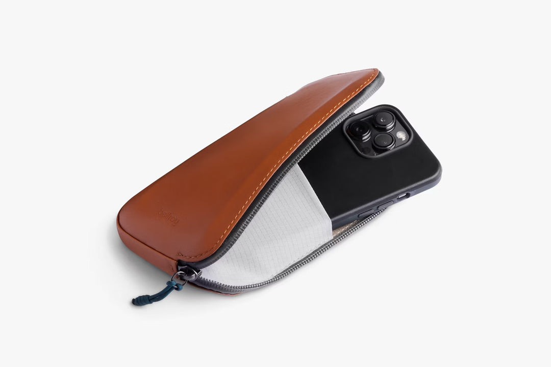 Bellroy Venture Phone Pocket Plus