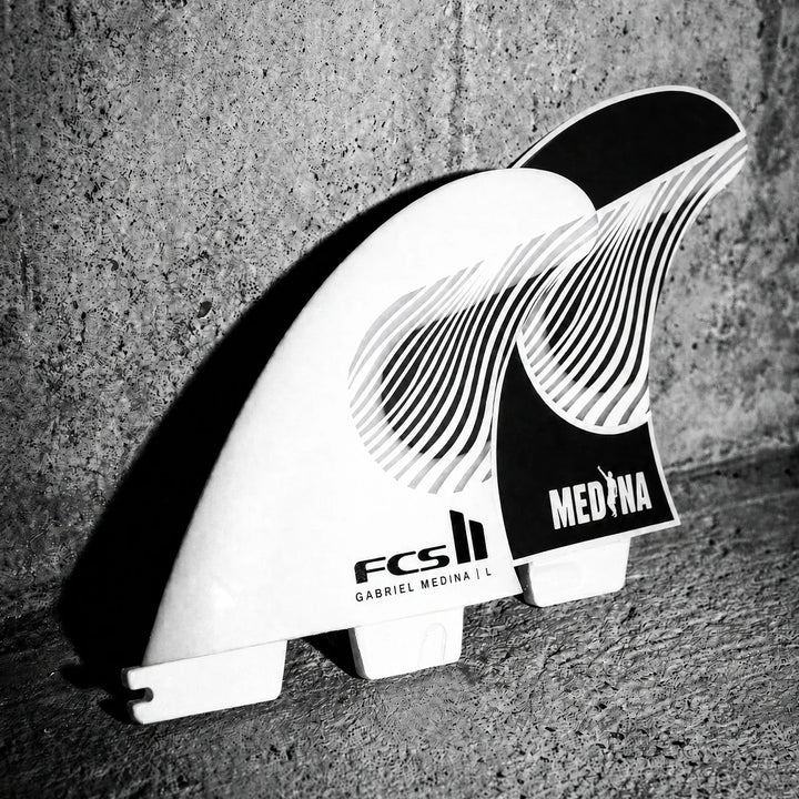 FCS II Gabriel Medina PC Tri Fins Black/ White