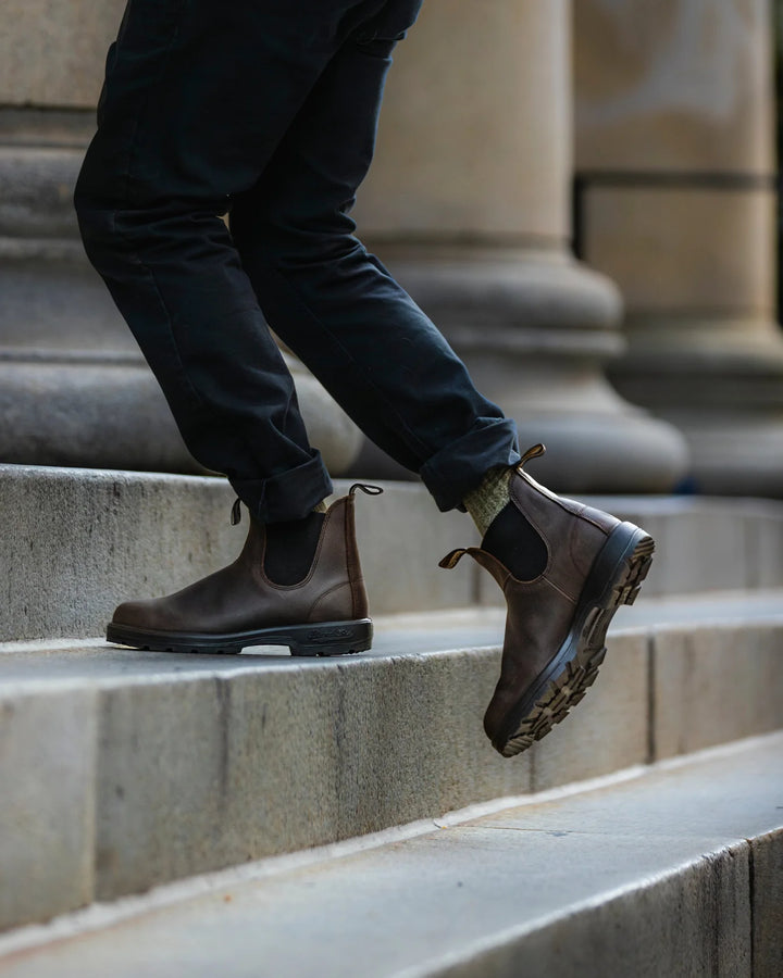 Blundstone 2340 Brown Elastic Sided Boot Lined