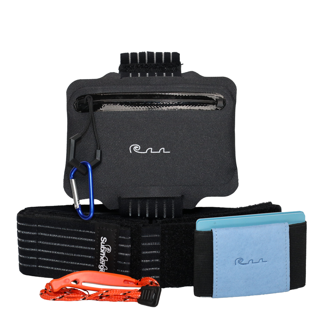 Submerge Submersible Wallet Pack