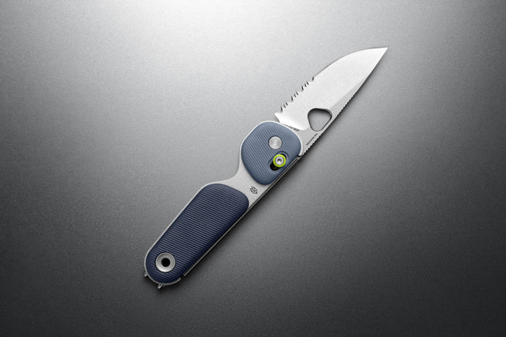 The James Brand The Redstone Knife
