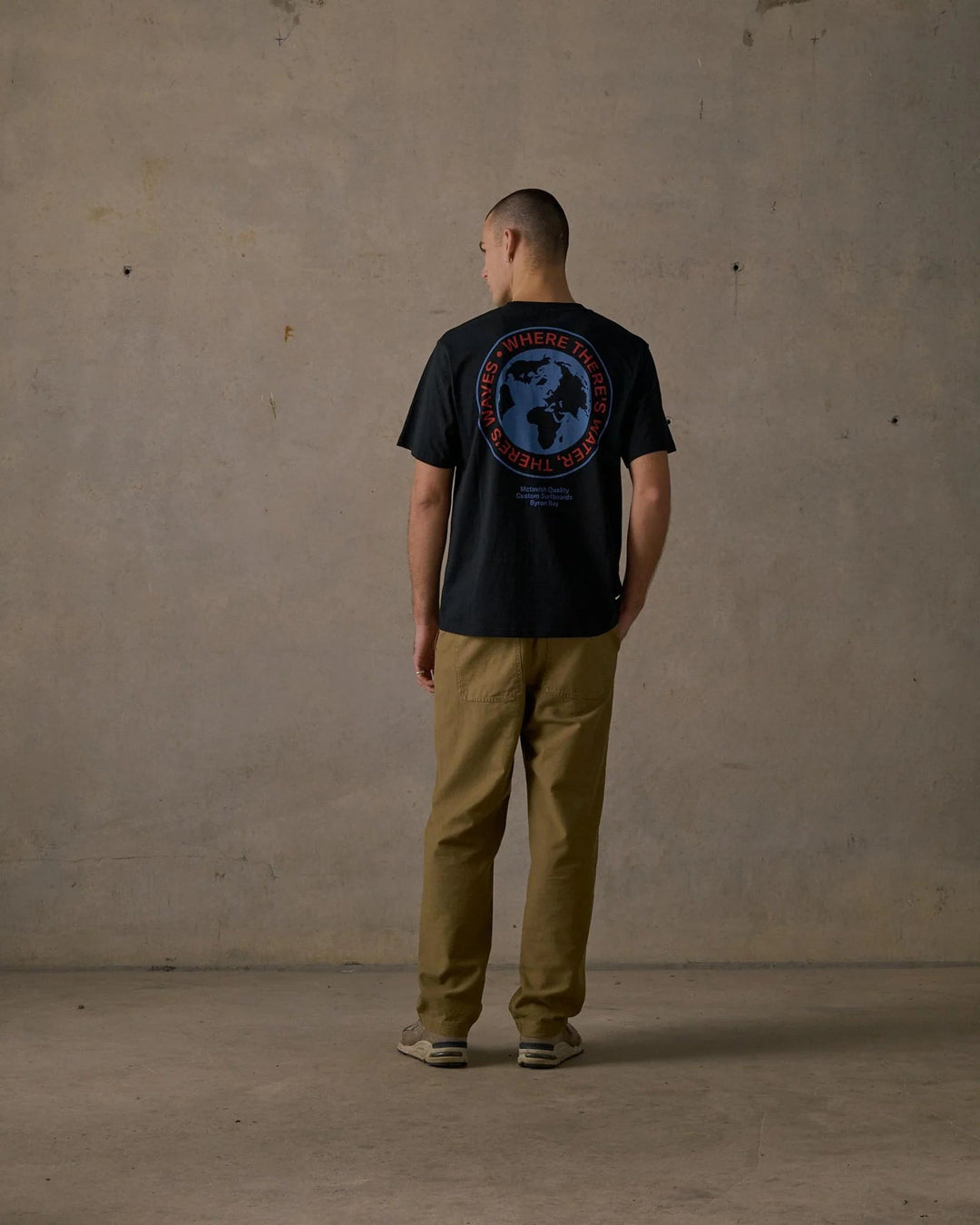 McTavish Waves Tee - Gowings Pacific Trader